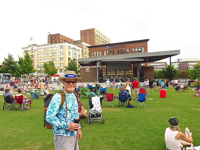 CHATTANOOGA FREE CONCERT SERIES